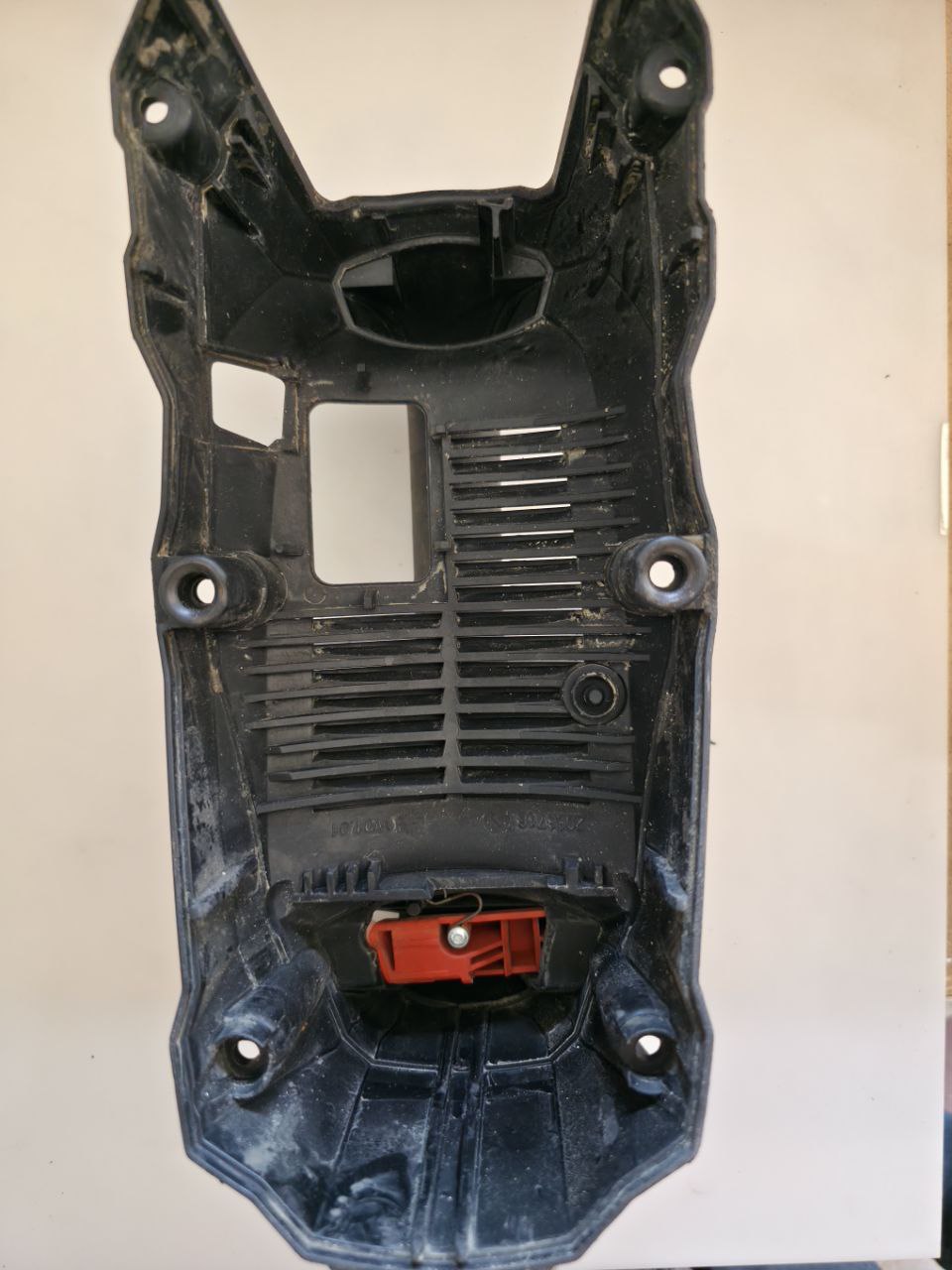 قاب ( درب پشت) هیلتی T800_AVR - Image 4